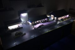 1_Bauernhof-Diorama-Agrar-Markt-mit-Hochsilo-bei-Nacht