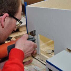 Siku Bauernhof Lagerhalle Tore verbreitern