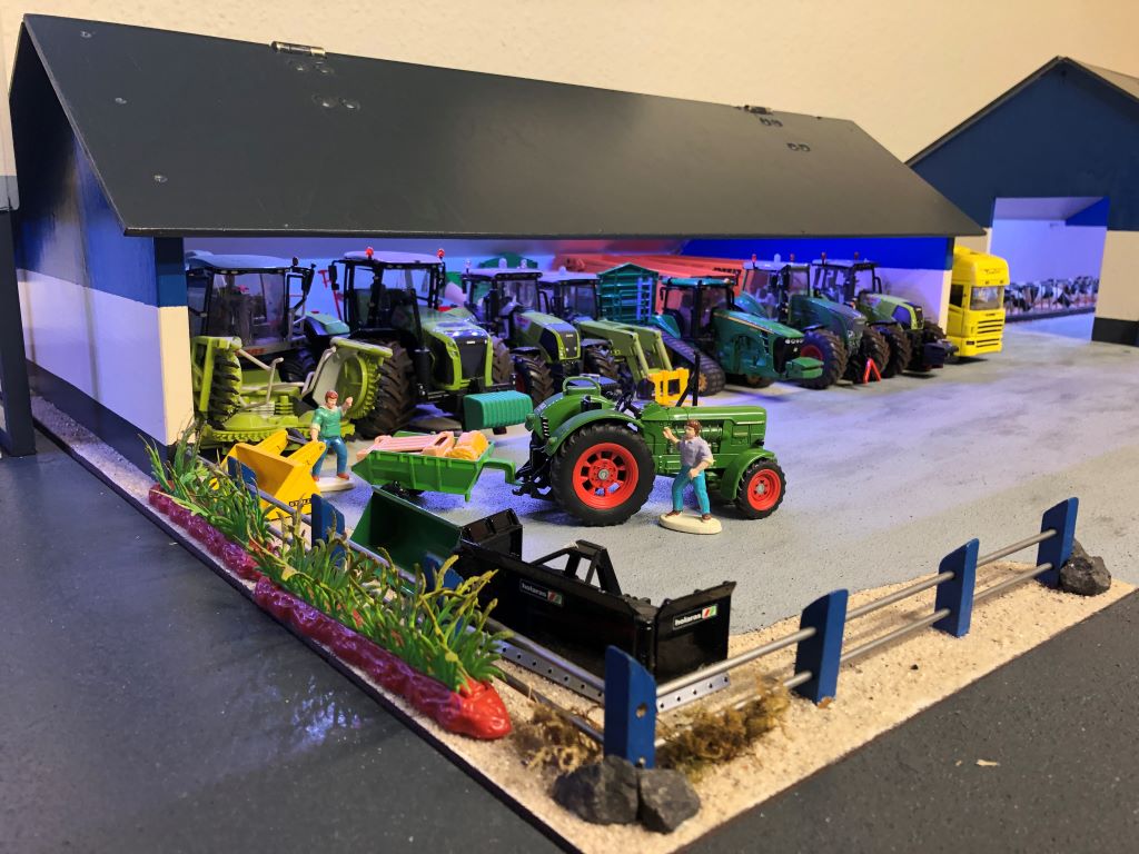 Siku Control 32 Bauernhof Diorama zum spielen